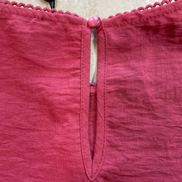 New Adrianna Papell Eyelet Scallop Hem Puff Sleeve Blouse in XS Rose - Picture 8 of 13